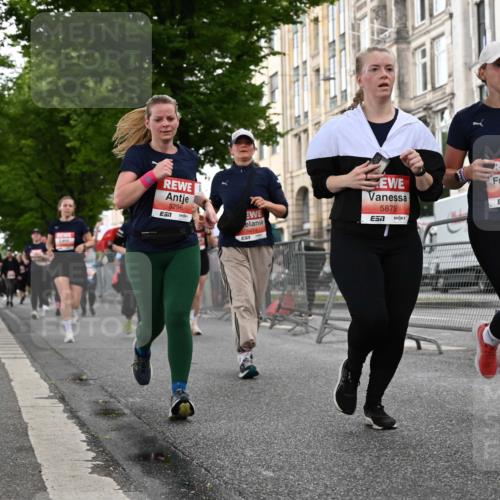 14.06.2026 - REWE Women's Run J. Mangold http://msf.ph/oto/9762258 14.06.2026 11:08:09 Ziel 5175, 5224, 5296, 5414, 5459, 5596, 5875, 5900, 5931, 5949 meine-sportfotos.de