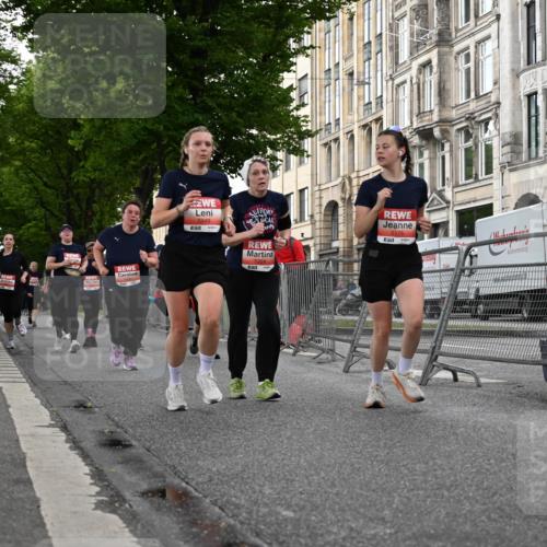 14.06.2026 - REWE Women's Run J. Mangold http://msf.ph/oto/9762278 14.06.2026 11:08:12 Ziel 5175, 5224, 5232, 5235, 5296, 5414, 5459, 5596, 5851, 5852, 5875, 5931, 5949, 5994 meine-sportfotos.de