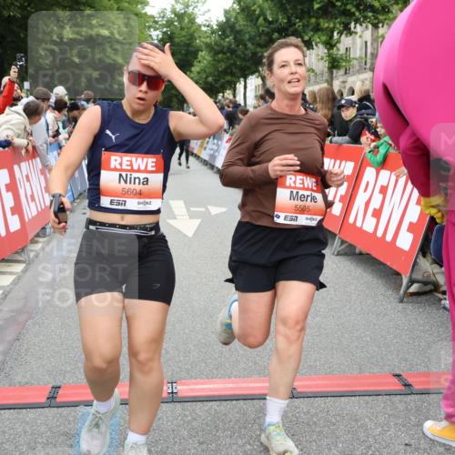 14.06.2026 - REWE Women's Run Strokosch-Dieckow http://msf.ph/oto/9762285 14.06.2026 10:58:15 Ziel 5047, 5113, 5505, 5581, 5604, 5661, 5679, 5686, 5729 meine-sportfotos.de