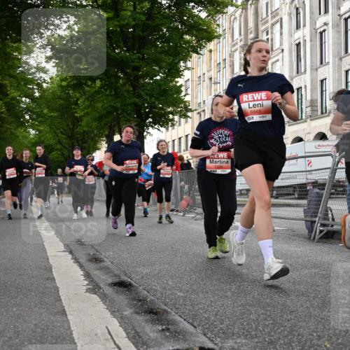 14.06.2026 - REWE Women's Run J. Mangold http://msf.ph/oto/9762292 14.06.2026 11:08:13 Ziel 5175, 5224, 5232, 5235, 5296, 5413, 5414, 5459, 5596, 5614, 5779, 5851, 5852, 5875, 5931, 5949, 5994 meine-sportfotos.de