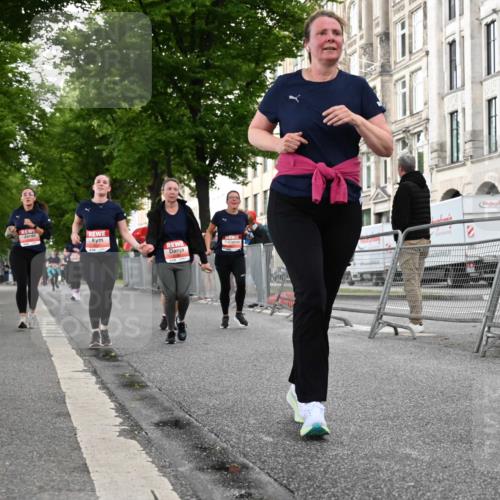 14.06.2026 - REWE Women's Run J. Mangold http://msf.ph/oto/9762332 14.06.2026 11:08:20 Ziel 5186, 5187, 5232, 5235, 5318, 5413, 5593, 5614, 5758, 5779, 5851, 5852, 5994, 6014 meine-sportfotos.de