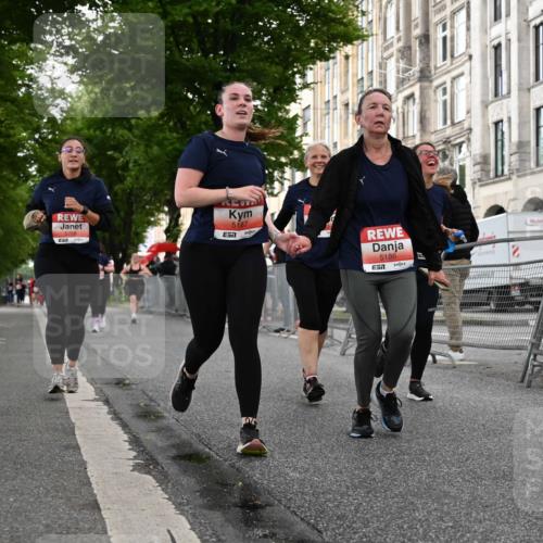 14.06.2026 - REWE Women's Run J. Mangold http://msf.ph/oto/9762357 14.06.2026 11:08:23 Ziel 5186, 5187, 5318, 5413, 5593, 5614, 5758, 5779, 6014 meine-sportfotos.de