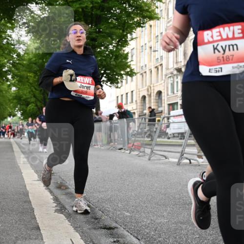 14.06.2026 - REWE Women's Run J. Mangold http://msf.ph/oto/9762371 14.06.2026 11:08:24 Ziel 5135, 5186, 5187, 5318, 5593, 5758, 6014 meine-sportfotos.de