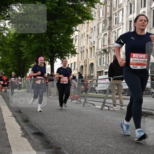 14.06.2026 - REWE Women's Run J. Mangold http://msf.ph/oto/9762380 14.06.2026 11:08:35 Ziel 5073, 5271, 5338, 5947, 6039 meine-sportfotos.de