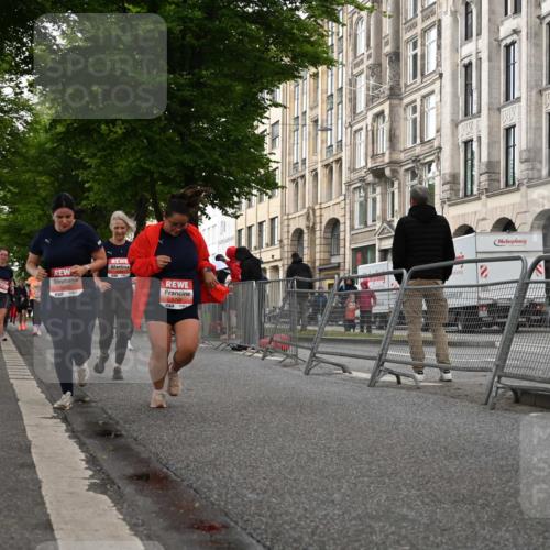14.06.2026 - REWE Women's Run J. Mangold http://msf.ph/oto/9762399 14.06.2026 11:08:41 Ziel 5073, 5338, 5653, 5755, 5841, 5859 meine-sportfotos.de