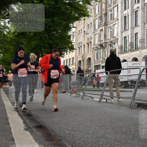14.06.2026 - REWE Women's Run J. Mangold http://msf.ph/oto/9762401 14.06.2026 11:08:41 Ziel 5073, 5338, 5653, 5755, 5841, 5859 meine-sportfotos.de