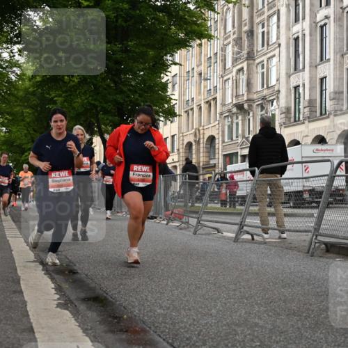 14.06.2026 - REWE Women's Run J. Mangold http://msf.ph/oto/9762404 14.06.2026 11:08:42 Ziel 5073, 5543, 5544, 5653, 5755, 5825, 5841, 5859 meine-sportfotos.de