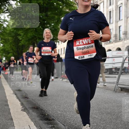 14.06.2026 - REWE Women's Run J. Mangold http://msf.ph/oto/9762424 14.06.2026 11:08:43 Ziel 5099, 5543, 5544, 5653, 5755, 5825, 5841, 5859, 5925 meine-sportfotos.de