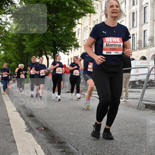 14.06.2026 - REWE Women's Run J. Mangold http://msf.ph/oto/9762438 14.06.2026 11:08:45 Ziel 5037, 5099, 5543, 5544, 5653, 5732, 5755, 5825, 5841, 5859, 5925 meine-sportfotos.de