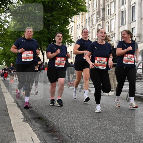 14.06.2026 - REWE Women's Run J. Mangold http://msf.ph/oto/9762469 14.06.2026 11:08:47 Ziel 5037, 5099, 5543, 5544, 5600, 5653, 5732, 5755, 5825, 5841, 5859, 5925 meine-sportfotos.de