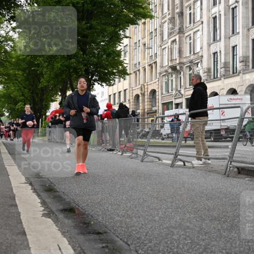 14.06.2026 - REWE Women's Run J. Mangold http://msf.ph/oto/9762516 14.06.2026 11:08:54 Ziel 5037, 5259, 5600, 5681, 5732, 5927 meine-sportfotos.de