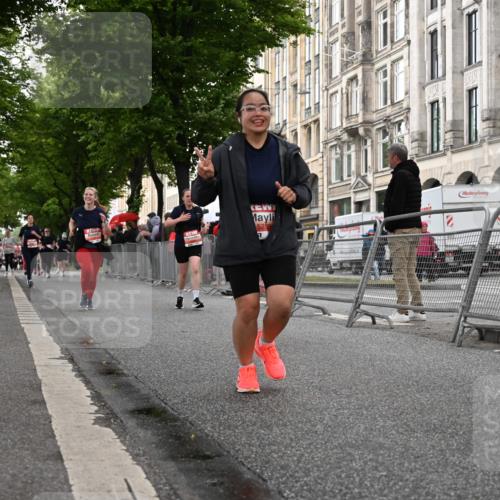 14.06.2026 - REWE Women's Run J. Mangold http://msf.ph/oto/9762531 14.06.2026 11:08:56 Ziel 5259, 5600, 5681, 5927 meine-sportfotos.de