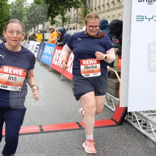 14.06.2026 - REWE Women's Run Strokosch-Dieckow http://msf.ph/oto/9762533 14.06.2026 11:13:00 Ziel 5155, 5205, 5847, 6052 meine-sportfotos.de