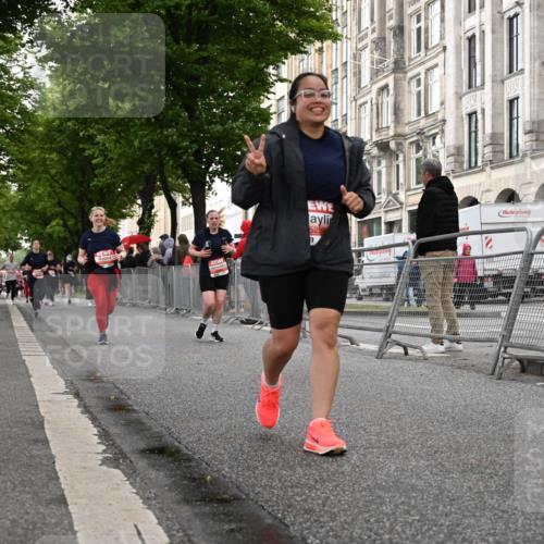 14.06.2026 - REWE Women's Run J. Mangold http://msf.ph/oto/9762534 14.06.2026 11:08:56 Ziel 5259, 5600, 5681, 5927 meine-sportfotos.de
