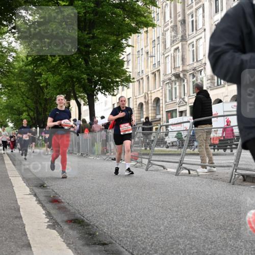 14.06.2026 - REWE Women's Run J. Mangold http://msf.ph/oto/9762543 14.06.2026 11:08:57 Ziel 5259, 5681, 5927 meine-sportfotos.de