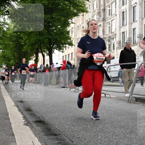 14.06.2026 - REWE Women's Run J. Mangold http://msf.ph/oto/9762558 14.06.2026 11:08:59 Ziel 5259, 5681, 5927, 5968 meine-sportfotos.de