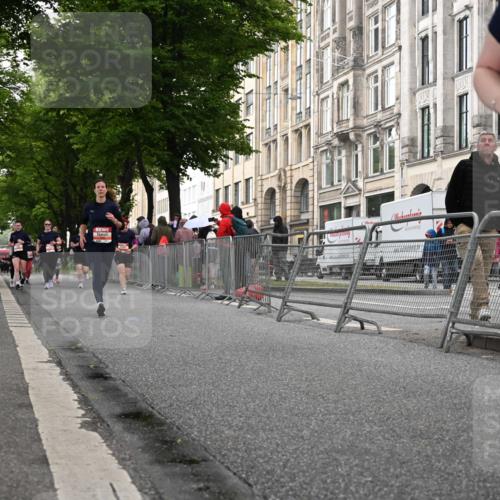 14.06.2026 - REWE Women's Run J. Mangold http://msf.ph/oto/9762567 14.06.2026 11:09:00 Ziel 5259, 5681, 5927, 5968 meine-sportfotos.de
