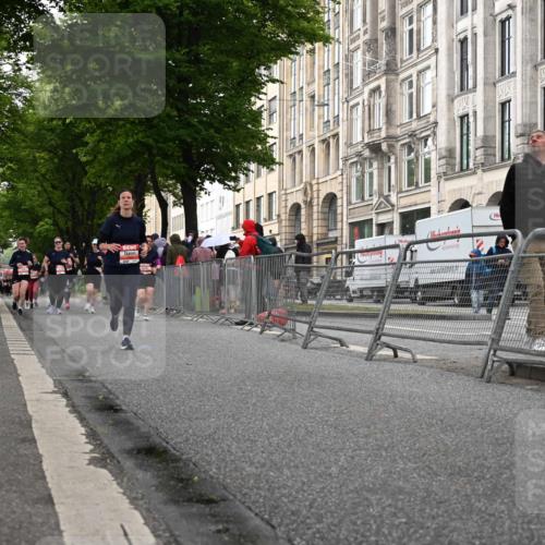 14.06.2026 - REWE Women's Run J. Mangold http://msf.ph/oto/9762572 14.06.2026 11:09:01 Ziel 5259, 5681, 5927, 5968 meine-sportfotos.de