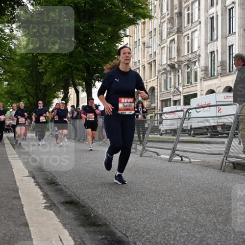 14.06.2026 - REWE Women's Run J. Mangold http://msf.ph/oto/9762588 14.06.2026 11:09:03 Ziel 5279, 5681, 5836, 5927, 5968, 5981 meine-sportfotos.de