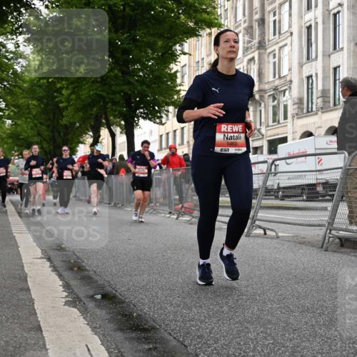 14.06.2026 - REWE Women's Run J. Mangold http://msf.ph/oto/9762592 14.06.2026 11:09:04 Ziel 5279, 5681, 5761, 5762, 5836, 5927, 5968, 5981, 5987 meine-sportfotos.de