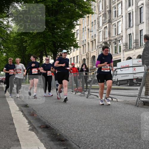 14.06.2026 - REWE Women's Run J. Mangold http://msf.ph/oto/9762604 14.06.2026 11:09:06 Ziel 5279, 5576, 5761, 5762, 5836, 5968, 5981, 5987 meine-sportfotos.de