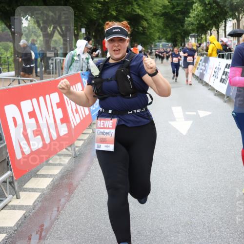 14.06.2026 - REWE Women's Run Strokosch-Dieckow http://msf.ph/oto/9762606 14.06.2026 11:12:52 Ziel 5009, 5088, 5089, 5090, 5191, 5205, 5325, 5785, 6052 meine-sportfotos.de