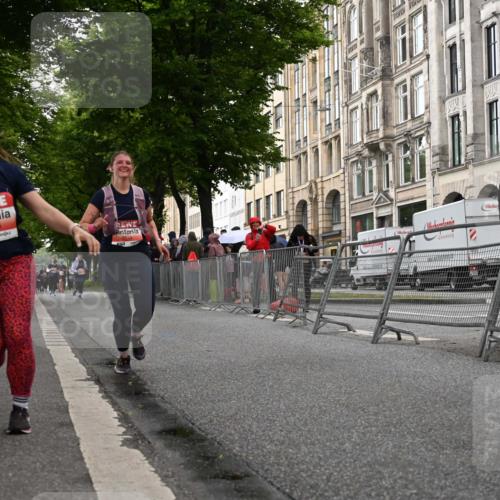 14.06.2026 - REWE Women's Run J. Mangold http://msf.ph/oto/9762655 14.06.2026 11:09:12 Ziel 5279, 5406, 5549, 5576, 5761, 5762, 5836, 5854, 5981, 5987 meine-sportfotos.de