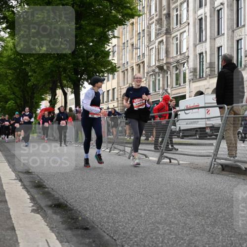 14.06.2026 - REWE Women's Run J. Mangold http://msf.ph/oto/9762694 14.06.2026 11:09:24 Ziel 5278, 5465 meine-sportfotos.de