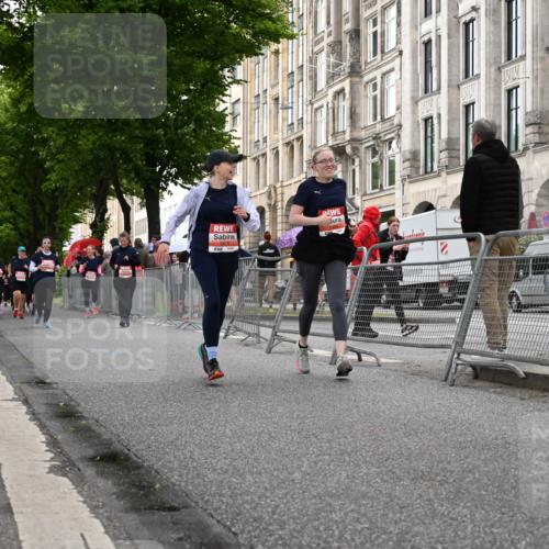 14.06.2026 - REWE Women's Run J. Mangold http://msf.ph/oto/9762699 14.06.2026 11:09:25 Ziel 5278, 5465 meine-sportfotos.de