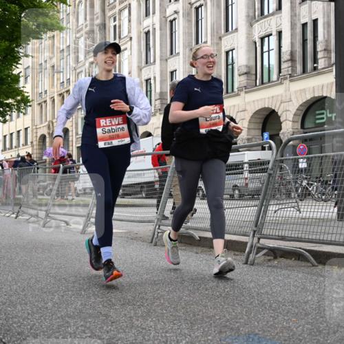 14.06.2026 - REWE Women's Run J. Mangold http://msf.ph/oto/9762719 14.06.2026 11:09:26 Ziel 5278, 5465 meine-sportfotos.de