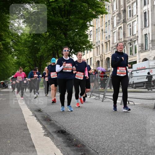 14.06.2026 - REWE Women's Run J. Mangold http://msf.ph/oto/9762746 14.06.2026 11:09:31 Ziel 5060, 5061, 5063, 5145, 5197, 5246, 5278, 5465, 5472, 5559, 5770, 5855, 5902, 5926 meine-sportfotos.de
