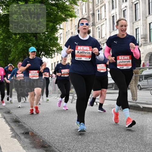 14.06.2026 - REWE Women's Run J. Mangold http://msf.ph/oto/9762767 14.06.2026 11:09:33 Ziel 5060, 5061, 5063, 5145, 5197, 5246, 5472, 5559, 5770, 5855, 5902, 5926 meine-sportfotos.de