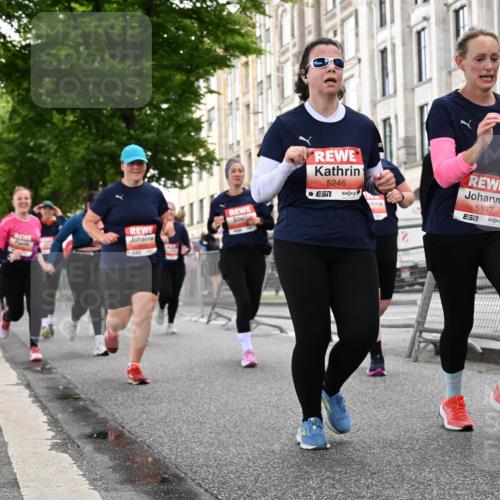 14.06.2026 - REWE Women's Run J. Mangold http://msf.ph/oto/9762770 14.06.2026 11:09:33 Ziel 5060, 5061, 5063, 5145, 5197, 5246, 5472, 5559, 5770, 5855, 5902, 5926 meine-sportfotos.de