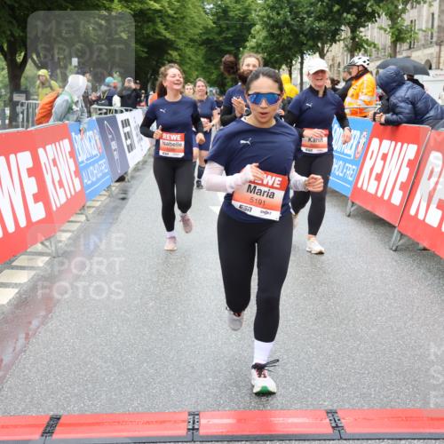 14.06.2026 - REWE Women's Run Strokosch-Dieckow http://msf.ph/oto/9762813 14.06.2026 11:12:44 Ziel 5009, 5088, 5089, 5090, 5097, 5100, 5105, 5191, 5325, 5555, 5612, 5658, 5671, 5959 meine-sportfotos.de