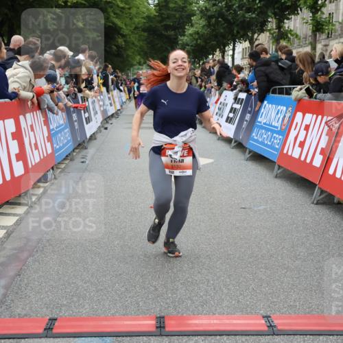 14.06.2026 - REWE Women's Run Strokosch-Dieckow http://msf.ph/oto/9762927 14.06.2026 10:58:02 Ziel 5132 meine-sportfotos.de