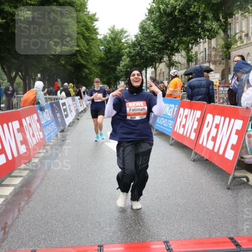 14.06.2026 - REWE Women's Run Strokosch-Dieckow http://msf.ph/oto/9763116 14.06.2026 11:12:13 Ziel 5159, 5215, 5400, 5401, 5602, 5922 meine-sportfotos.de