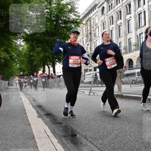 14.06.2026 - REWE Women's Run J. Mangold http://msf.ph/oto/9763250 14.06.2026 11:09:36 Ziel 5060, 5061, 5063, 5145, 5197, 5246, 5472, 5559, 5770, 5855, 5902, 5926 meine-sportfotos.de