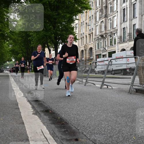14.06.2026 - REWE Women's Run J. Mangold http://msf.ph/oto/9763312 14.06.2026 11:09:53 Ziel 5211, 5301, 5698 meine-sportfotos.de