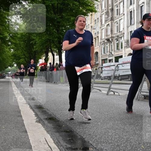14.06.2026 - REWE Women's Run J. Mangold http://msf.ph/oto/9763337 14.06.2026 11:09:55 Ziel 5211, 5240, 5301, 5698, 5787, 5788, 5961 meine-sportfotos.de