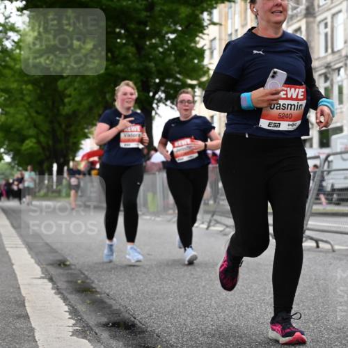 14.06.2026 - REWE Women's Run J. Mangold http://msf.ph/oto/9763379 14.06.2026 11:10:00 Ziel 5240, 5787, 5788, 5961 meine-sportfotos.de