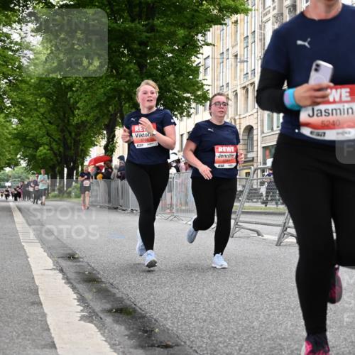 14.06.2026 - REWE Women's Run J. Mangold http://msf.ph/oto/9763381 14.06.2026 11:10:01 Ziel 5240, 5787, 5788, 5961 meine-sportfotos.de