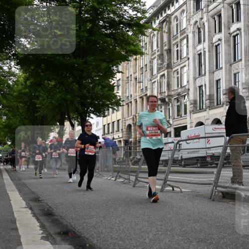 14.06.2026 - REWE Women's Run J. Mangold http://msf.ph/oto/9763407 14.06.2026 11:10:16 Ziel 5005, 5028, 5236, 5724 meine-sportfotos.de