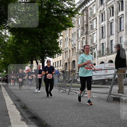 14.06.2026 - REWE Women's Run J. Mangold http://msf.ph/oto/9763413 14.06.2026 11:10:16 Ziel 5005, 5028, 5236, 5724 meine-sportfotos.de