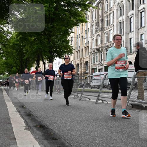 14.06.2026 - REWE Women's Run J. Mangold http://msf.ph/oto/9763419 14.06.2026 11:10:17 Ziel 5005, 5028, 5236, 5724, 5830, 5831 meine-sportfotos.de