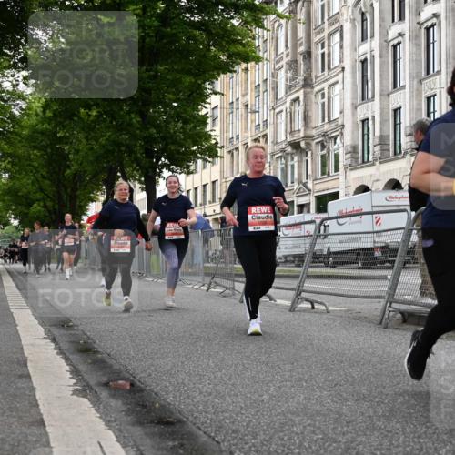 14.06.2026 - REWE Women's Run J. Mangold http://msf.ph/oto/9763443 14.06.2026 11:10:19 Ziel 5005, 5028, 5724, 5830, 5831 meine-sportfotos.de