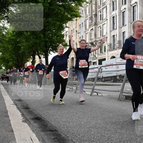 14.06.2026 - REWE Women's Run J. Mangold http://msf.ph/oto/9763462 14.06.2026 11:10:21 Ziel 5005, 5028, 5316, 5724, 5830, 5831 meine-sportfotos.de