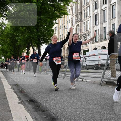 14.06.2026 - REWE Women's Run J. Mangold http://msf.ph/oto/9763466 14.06.2026 11:10:21 Ziel 5005, 5028, 5316, 5724, 5830, 5831 meine-sportfotos.de
