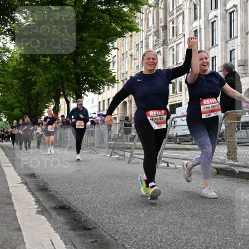 14.06.2026 - REWE Women's Run J. Mangold http://msf.ph/oto/9763476 14.06.2026 11:10:22 Ziel 5005, 5028, 5120, 5316, 5724, 5830, 5831 meine-sportfotos.de