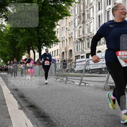 14.06.2026 - REWE Women's Run J. Mangold http://msf.ph/oto/9763484 14.06.2026 11:10:23 Ziel 5005, 5120, 5316, 5724, 5830, 5831 meine-sportfotos.de