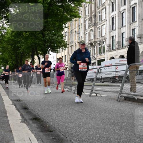 14.06.2026 - REWE Women's Run J. Mangold http://msf.ph/oto/9763490 14.06.2026 11:10:25 Ziel 5120, 5123, 5124, 5125, 5126, 5127, 5316, 5724, 5763, 5830, 5831 meine-sportfotos.de